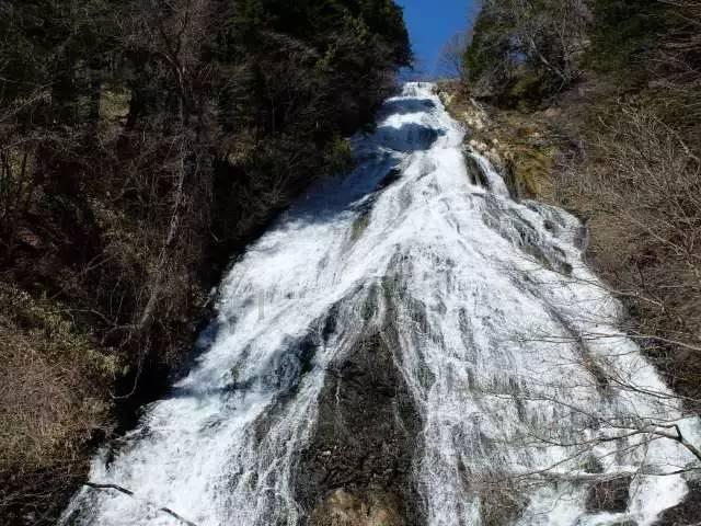 废弃洞穴逃生